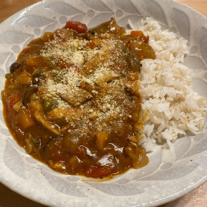 ストウブでサバ缶トマトカレー